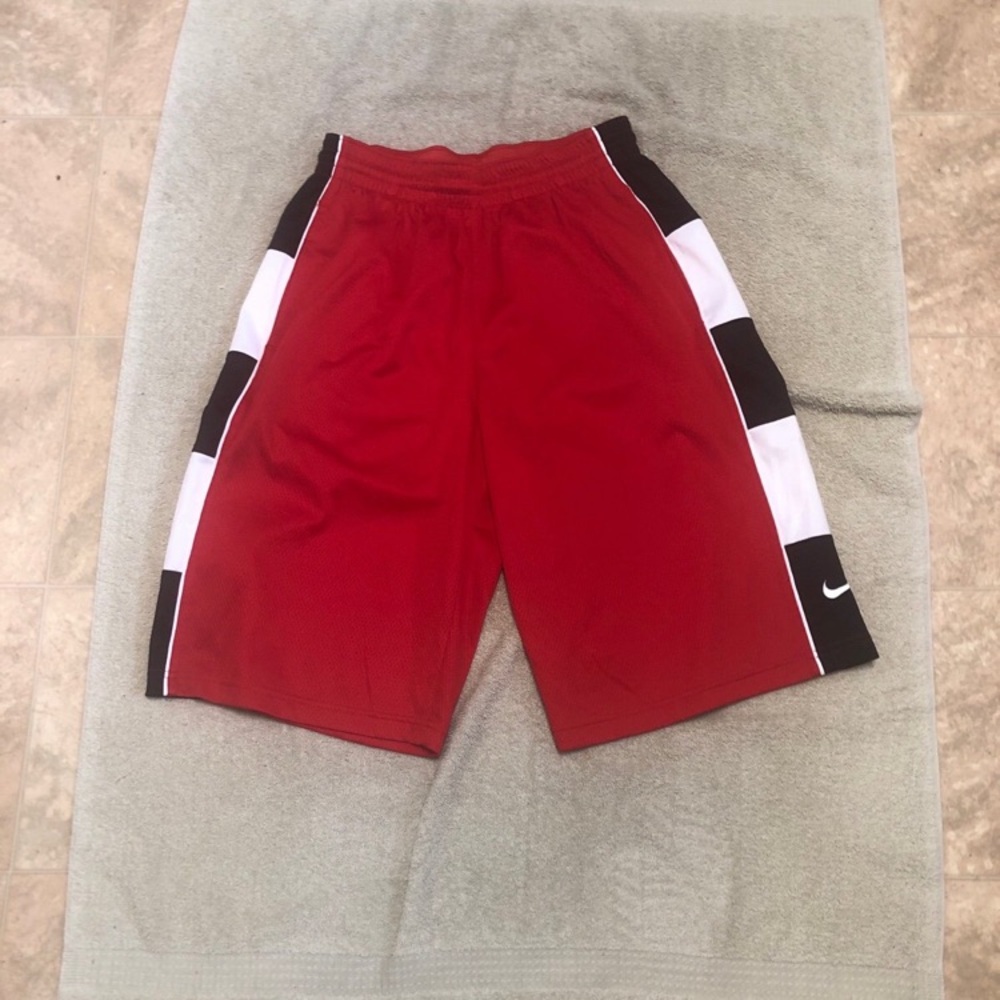 Nike Men's Athletic Shorts in Red and Black